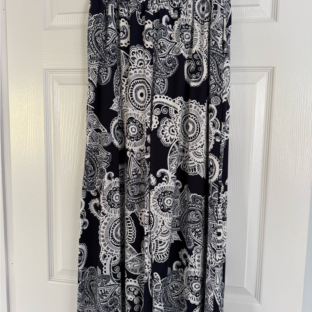 Jenny Boston Chic Black and White Paisley wide leg pants
